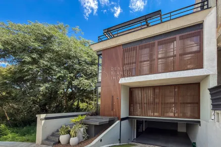 Casa de Condomínio com 3 Quartos à venda, 252m² no Campo Comprido, Curitiba