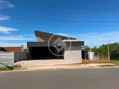 Casa de Condomínio com 3 Quartos à venda, 217m² no Jardins Nápoles, Senador Canedo