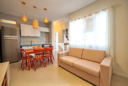 Apartamento com 3 Quartos para alugar, 71m² no Centro, Florianópolis