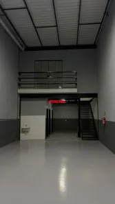 Galpão/Depósito/Armazém à venda, 250m² no Chácaras Reunidas, São José dos Campos