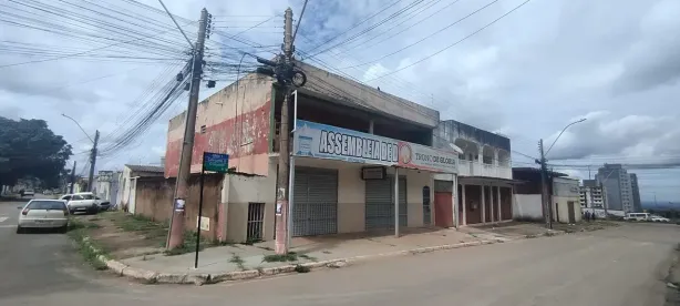 Sobrado com 6 Quartos à venda, 380m² no Ceilândia Norte, Brasília