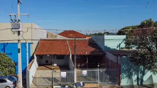 Casa com 2 Quartos à venda, 140m² no Waldemar Hauer, Londrina
