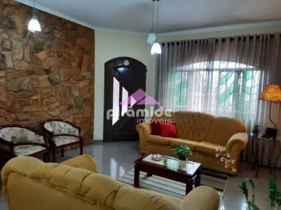 Casa com 3 Quartos à venda, 244m² no Vila Antônio Augusto Luiz, Caçapava