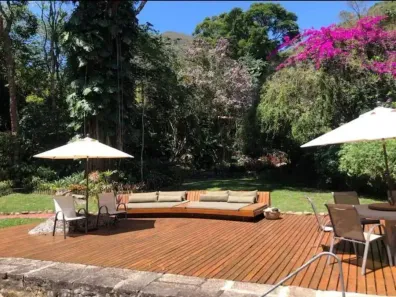 Casa de Condomínio com 9 Quartos à venda, 700m² no Corrêas, Petrópolis