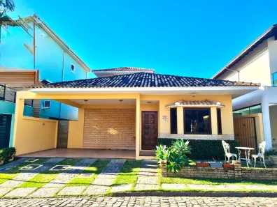Casa de Condomínio com 3 Quartos para alugar, 187m² no Glória, Macaé