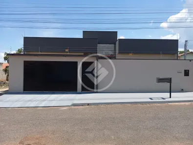 Casa com 3 Quartos à venda, 236m² no Jardim Jussara, Caldas Novas