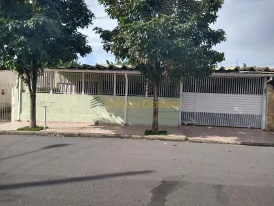 Casa com 3 Quartos à venda, 212m² no Crispim, Pindamonhangaba