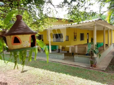 Fazenda/Sítio com 3 Quartos à venda, 400m² no Jockey Camping, Uberlândia