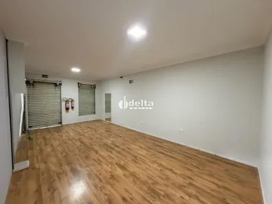 Ponto Comercial para alugar, 72m² no Carajás, Uberlândia