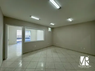 Sala Comercial para alugar, 80m² no Centro, Balneário Camboriú
