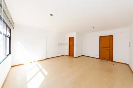 Sala Comercial para alugar, 31m² no Centro, Curitiba