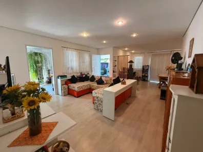 Casa de Condomínio com 4 Quartos à venda, 261m² no Jardim do Golf I, Jandira