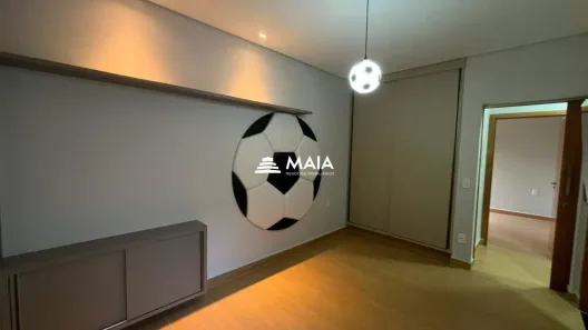 Casa com 3 Quartos à venda, 260m² no Jardim Nenê Gomes, Uberaba