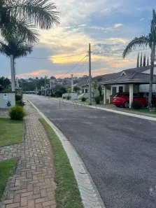 Casa de Condomínio com 3 Quartos para alugar, 100m² no Jardim Santa Bárbara, Atibaia