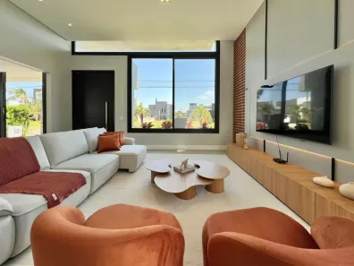 Casa de Condomínio com 4 Quartos à venda, 194m² no XANGRI-LÁ, Xangri-lá