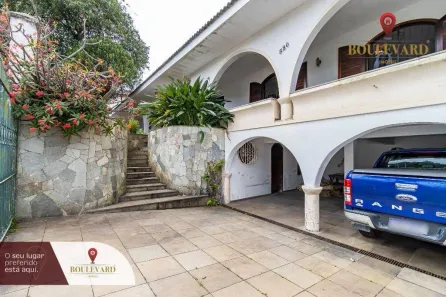 Casa com 4 Quartos à venda, 384m² no Capão da Imbuia, Curitiba