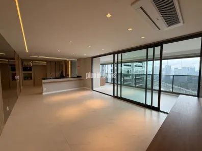Apartamento com 4 Quartos para alugar, 186m² no Jardim Fonte do Morumbi, São Paulo