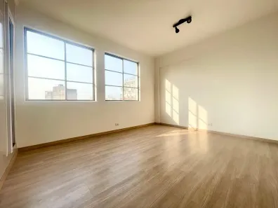 Kitnet com 1 Quarto à venda, 30m² no Centro Histórico, Porto Alegre