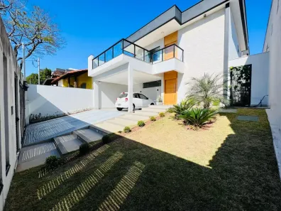 Casa com 3 Quartos à venda, 360m² no Planalto, Belo Horizonte