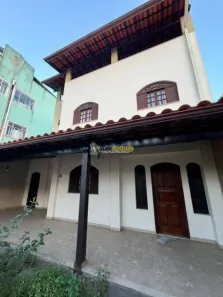 Casa com 4 Quartos à venda, 176m² no Miramar, Macaé