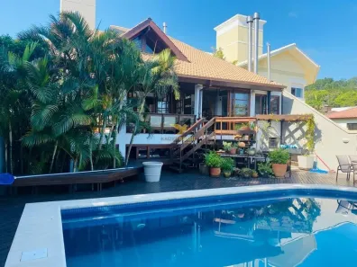 Casa com 4 Quartos à venda, 530m² no João Paulo, Florianópolis