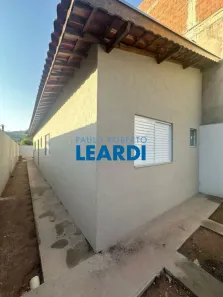 Casa com 2 Quartos à venda, 80m² no Jardim Kennedy, Poços de Caldas