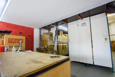 Galpão/Depósito/Armazém à venda, 425m² no Jardim Bom Pastor, Santo André