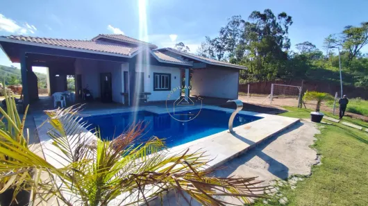 Fazenda/Sítio com 3 Quartos à venda, 1000m² no Chácaras Berro D'Água, Itu