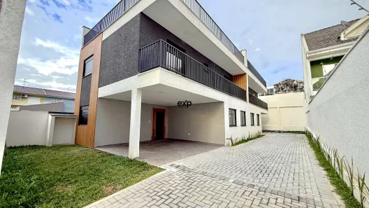 Sobrado com 4 Quartos à venda, 175m² no Tarumã, Curitiba