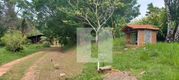 Fazenda/Sítio com 4 Quartos à venda, 260m² no Sousas, Campinas