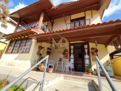 Casa com 4 Quartos à venda, 292m² no Agriões, Teresópolis
