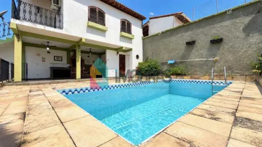 Casa com 3 Quartos à venda, 216m² no Taquara, Rio de Janeiro