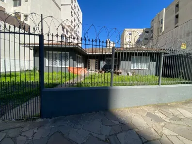 Casa com 7 Quartos para alugar, 370m² no Centro, Canoas
