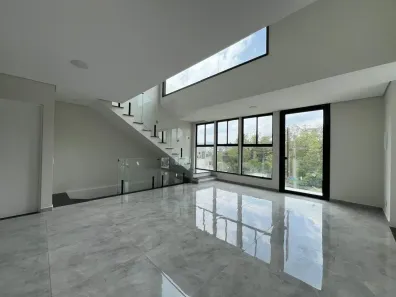 Sobrado com 3 Quartos à venda, 242m² no Cézar de Souza, Mogi das Cruzes