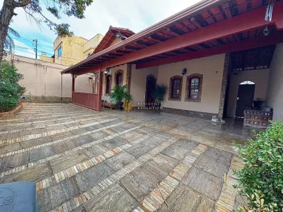 Casa com 3 Quartos à venda, 360m² no Santa Amélia, Belo Horizonte