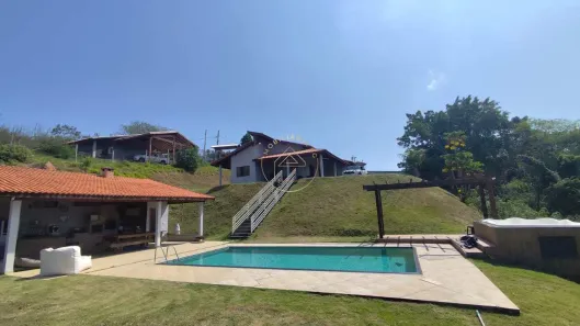Fazenda/Sítio com 4 Quartos à venda, 2000m² no Porta do sol, Mairinque