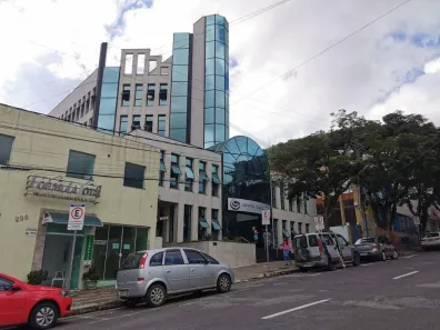 Ponto Comercial para alugar, 15m² no Centro, Poços de Caldas