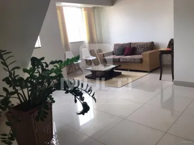 Cobertura com 3 Quartos para alugar, 254m² no Brasil, Uberlândia