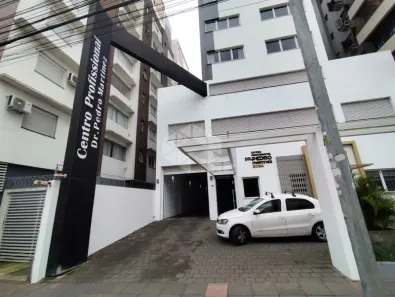 Ponto Comercial para alugar, 45m² no Nossa Senhora de Fátima, Santa Maria