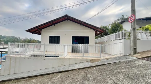 Casa com 2 Quartos para alugar, 70m² no Salto Weissbach, Blumenau