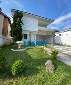 Casa com 3 Quartos para venda ou aluguel, 500m² no Arujá 5, Arujá