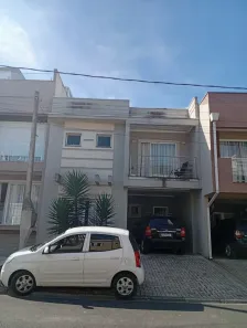 Casa de Condomínio com 3 Quartos à venda, 130m² no Pinheirinho, Curitiba