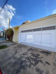 Casa com 2 Quartos à venda, 126m² no Jardim Itamarati, Botucatu