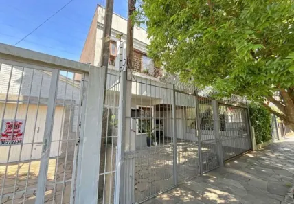 Casa com 4 Quartos à venda, 180m² no Partenon, Porto Alegre