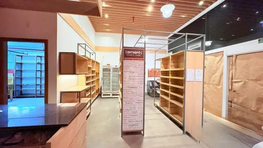 Ponto Comercial para alugar, 60m² no Enseada do Suá, Vitória