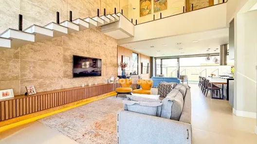 Casa de Condomínio com 3 Quartos à venda, 300m² no Piracangaguá, Taubaté