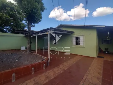 Casa com 4 Quartos à venda, 150m² no Conjunto Parigot de Souza 3, Londrina