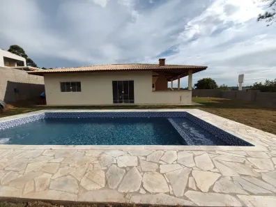Fazenda/Sítio com 3 Quartos à venda, 170m² no Curral, Ibiúna