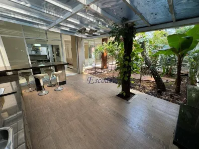 Casa com 5 Quartos para alugar, 550m² no Jardim Cordeiro, São Paulo