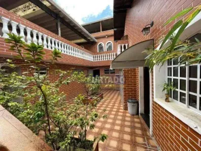 Sobrado com 3 Quartos à venda, 257m² no Jardim Bom Pastor, Santo André